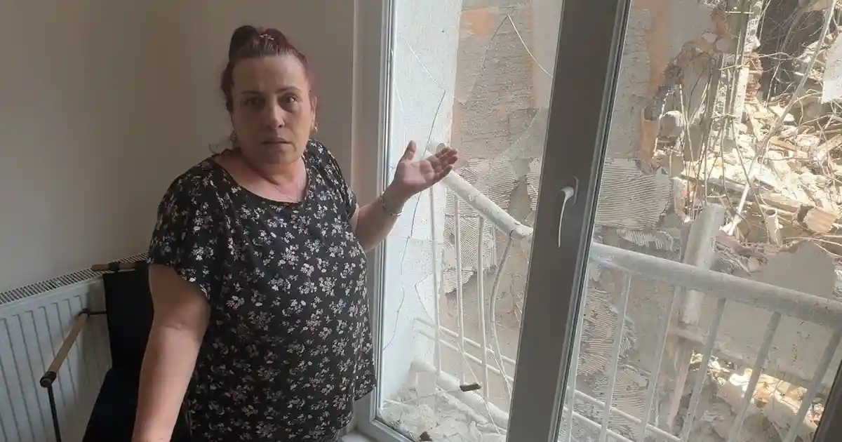 Yıkımda Düşen Beton Hastayı Tehdit Etti