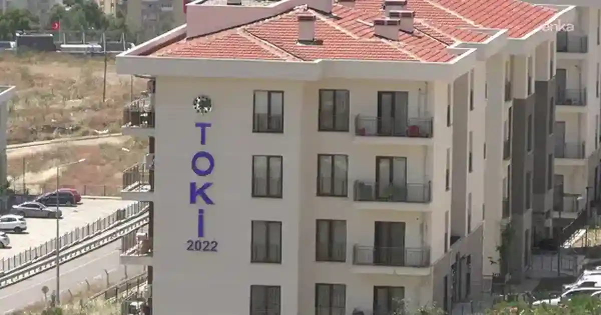 İzmirli Depremzedelerden Rezerv Alandaki TOKİ Satışına Tepki