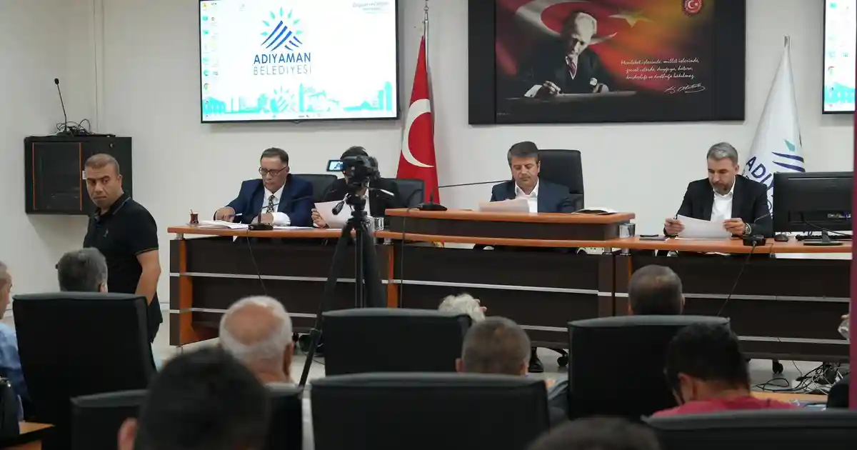 Adıyaman Belediye Meclisi'nde 12 Madde Karara Bağlandı, 9'U Komisyonlara Gönderildi